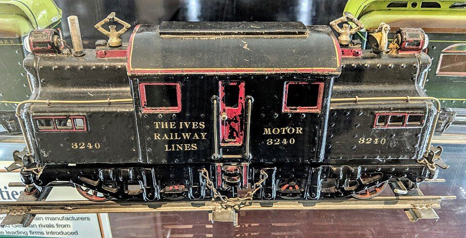 Ives model railroad locomotive circa 1912